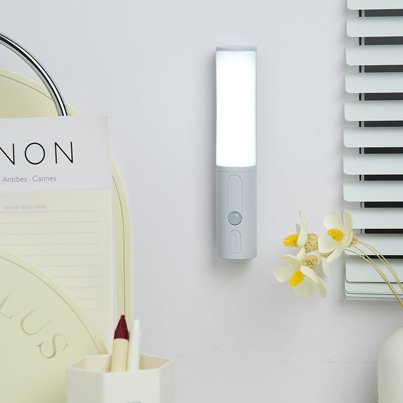 Smart Motion Sensor LED Night Light – Rechargeable Wireless Lamp for Kitchen, Cabinet & Wardrobe